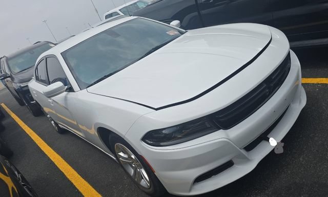 Used 2022 White Knuckle Clearcoat Dodge SXT image 2