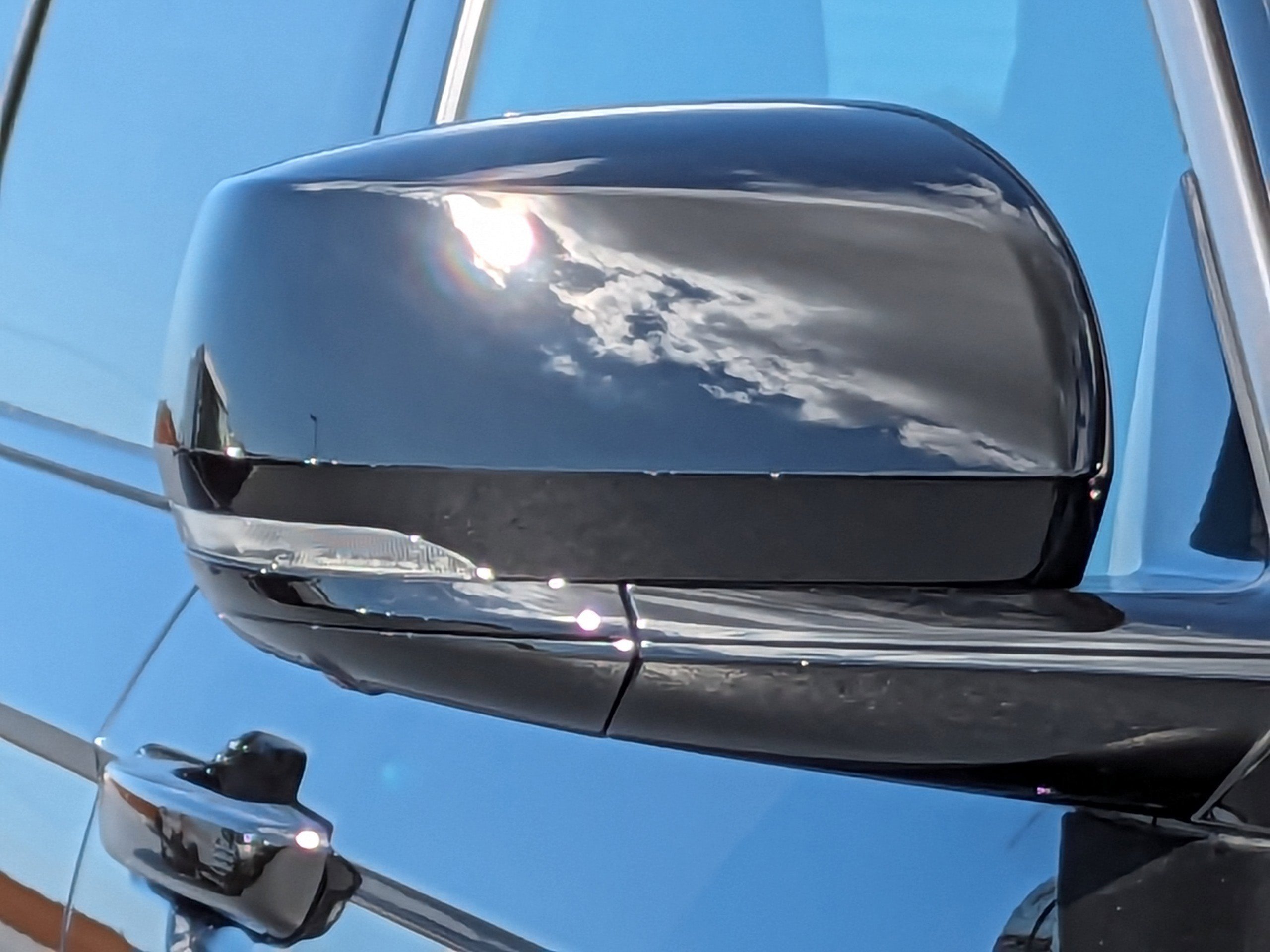 New 2026 Diamond Black Crystal Pearl-Coat Exterior Paint Jeep Limited image 11