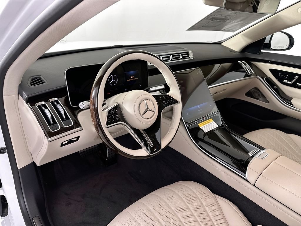 New 2026 White Mercedes-Benz S 500 image 9