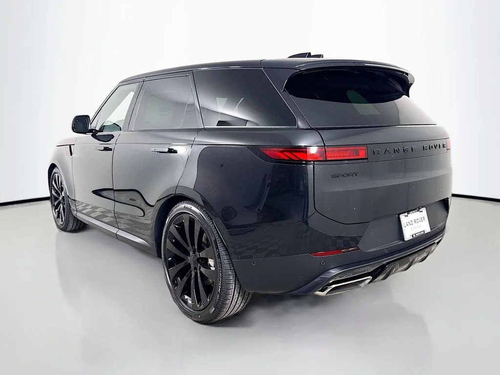 New 2026 Santorini Black Land Rover SE image 7