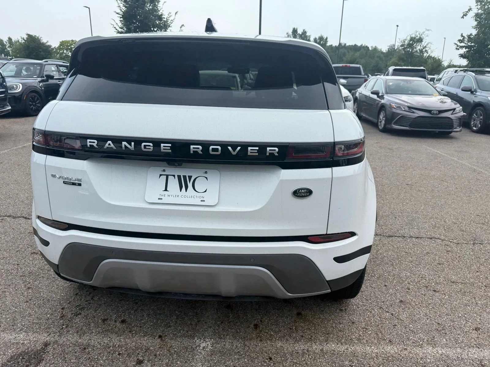Used 2020 White Land Rover  image 6