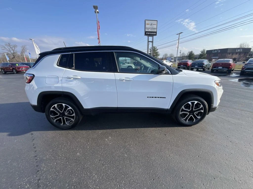 Used 2022 White Jeep Limited image 8
