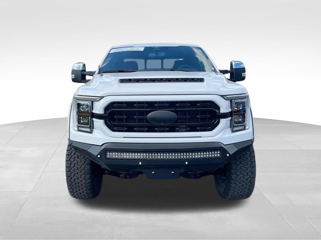 Used 2023 White Ford Lariat image 3