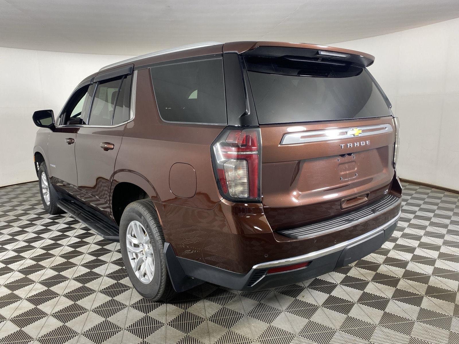 Used 2023 Auburn Metallic Chevrolet LT image 5