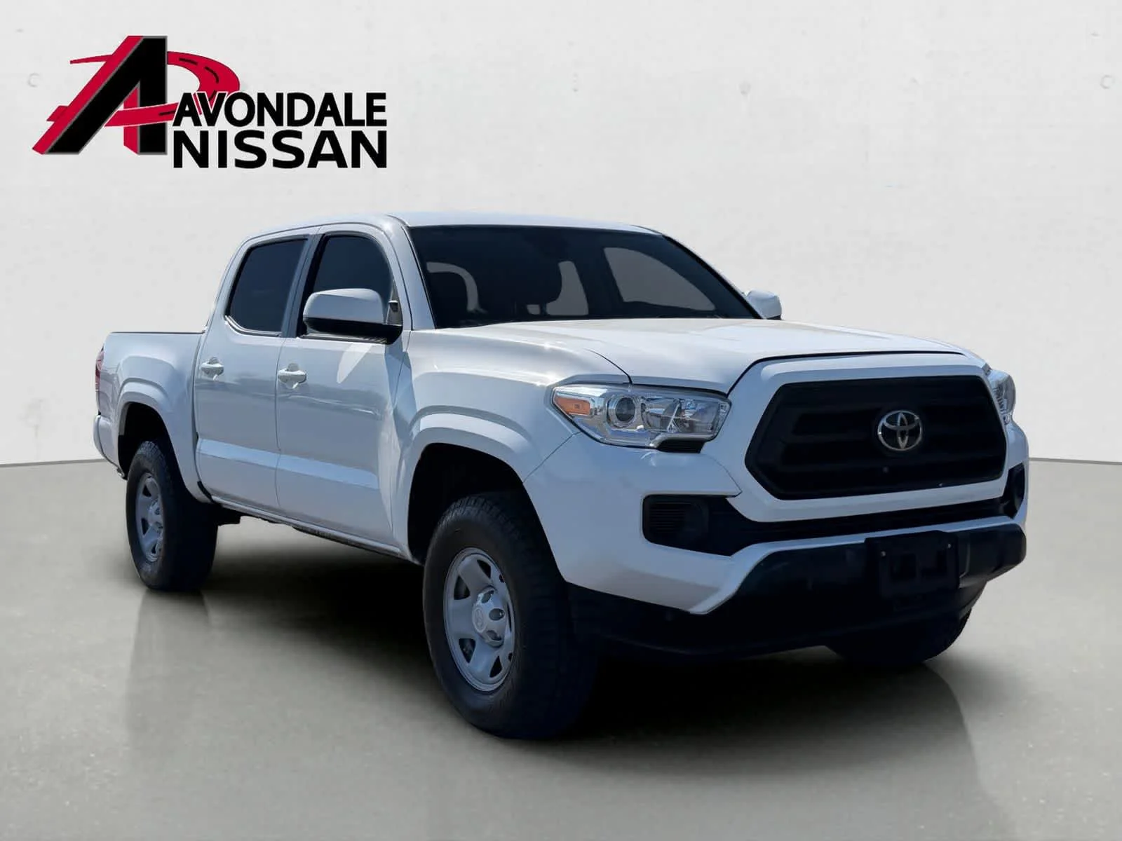 Used 2022 White Toyota SR image 8