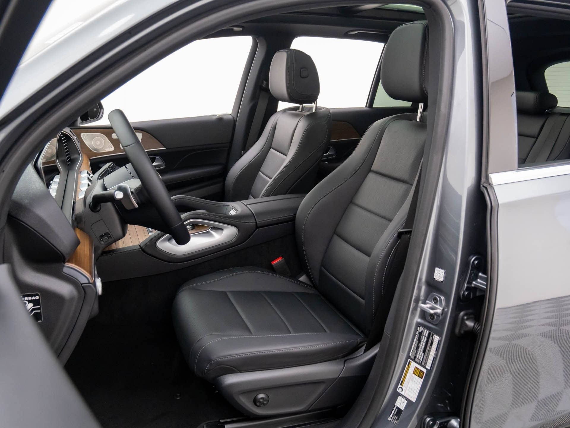 Certified Used 2026 Gray Mercedes-Benz GLE 350 image 15