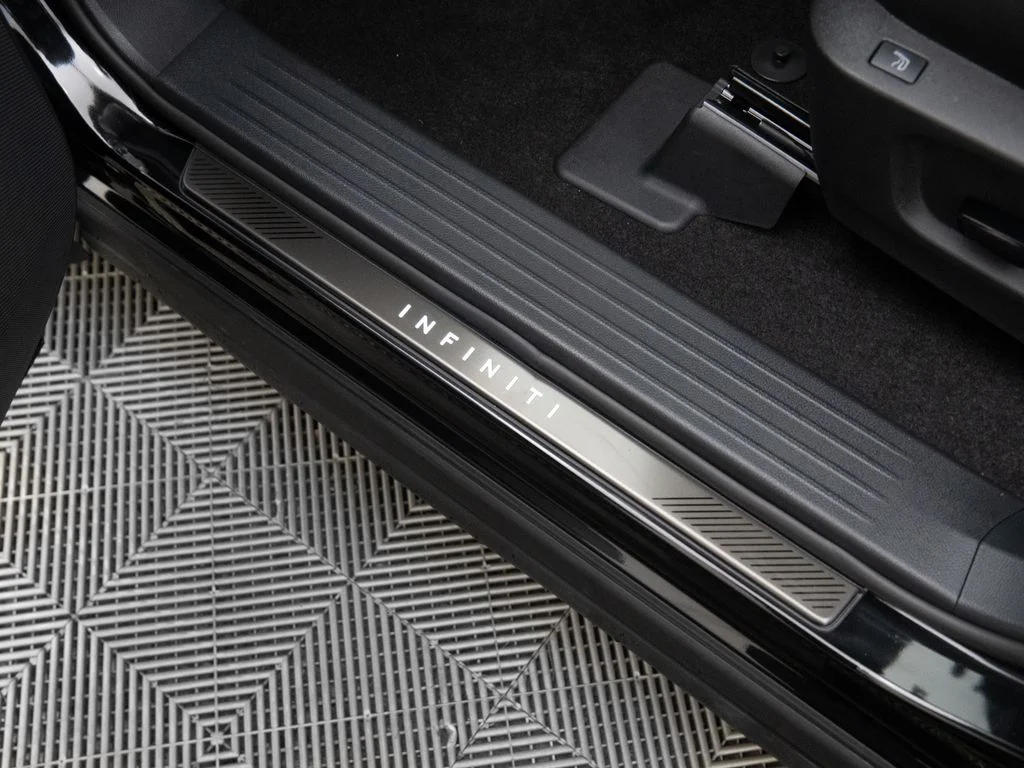 New 2027 MINERAL BLACK INFINITI Autograph AWD image 14