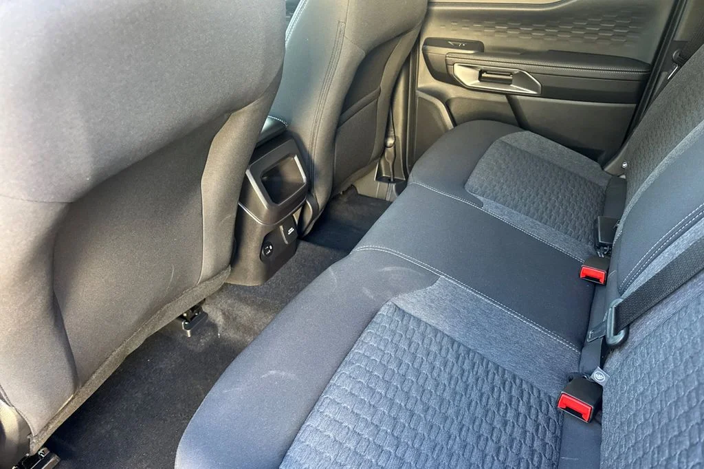 New 2025 Azure Gray Metallic Ford XLT image 12