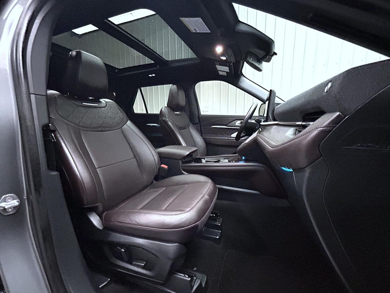 Used 2025 Gray Ford Platinum image 15