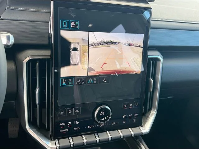 2026 GMC Acadia Elevation - Photo 9