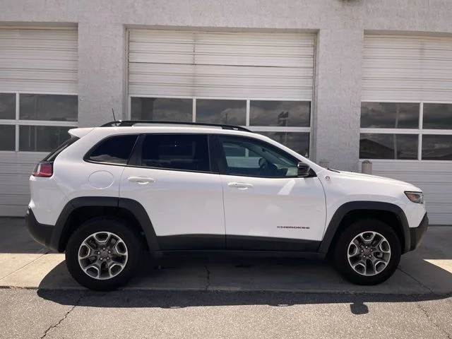 2022 Jeep Cherokee Trailhawk
