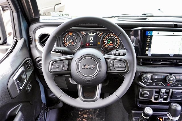 New 2026 Anvil Clear-Coat Exterior Paint Jeep Sport S image 25