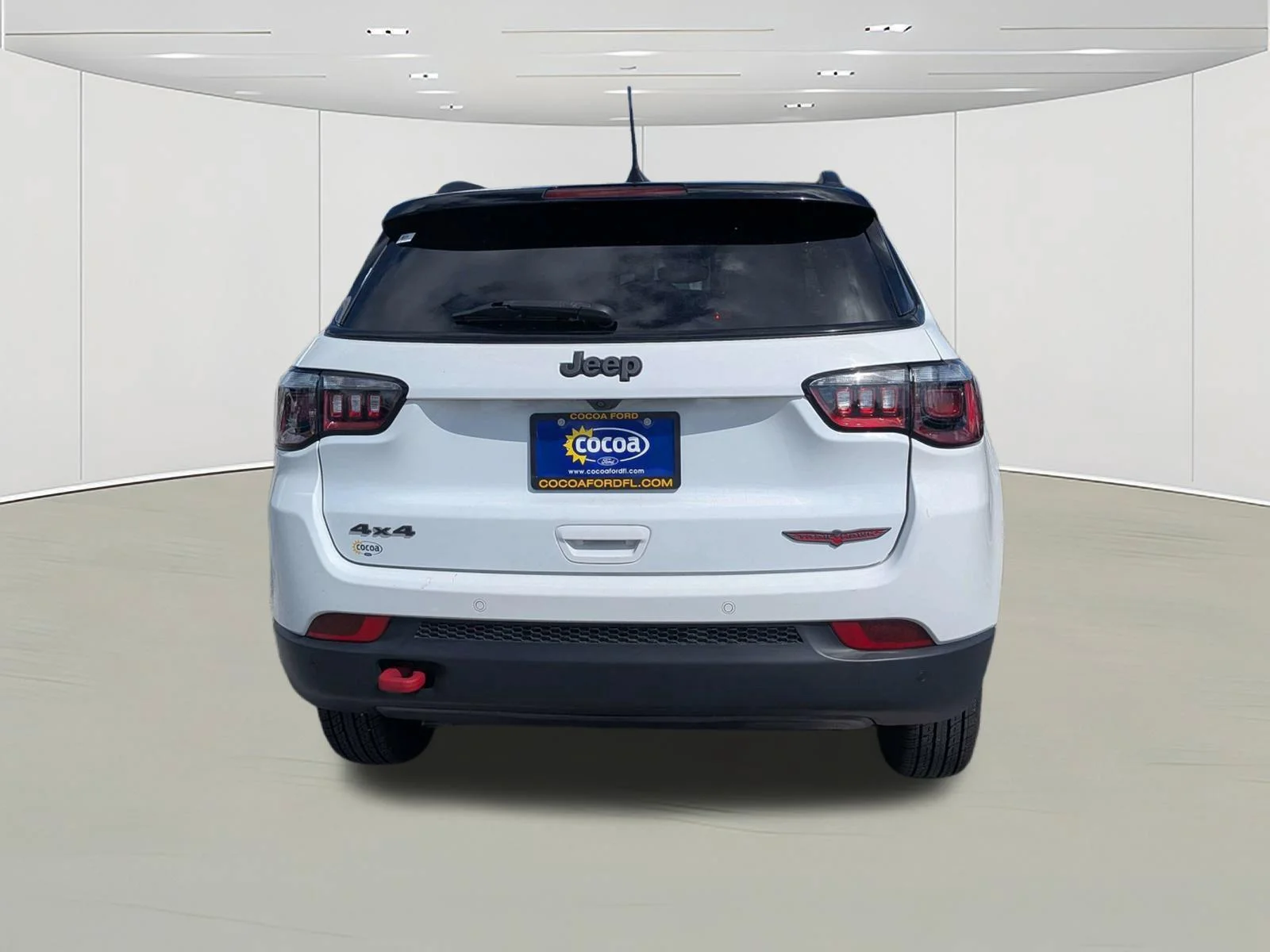 Used 2023 White Jeep Trailhawk image 4