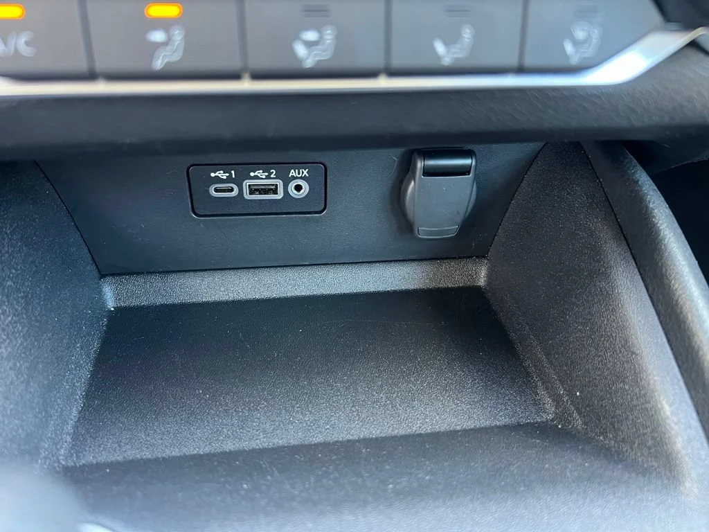 2025 Nissan Altima SV - Photo 17