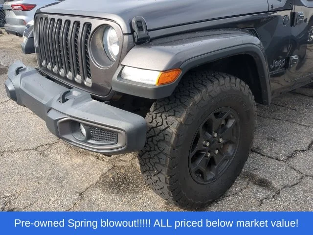 Used 2021 Gray Jeep Sport image 6