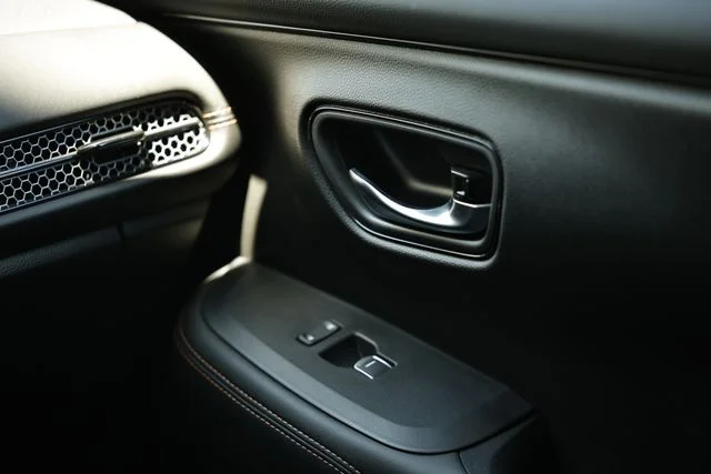 Used 2025 White Honda Sport image 27
