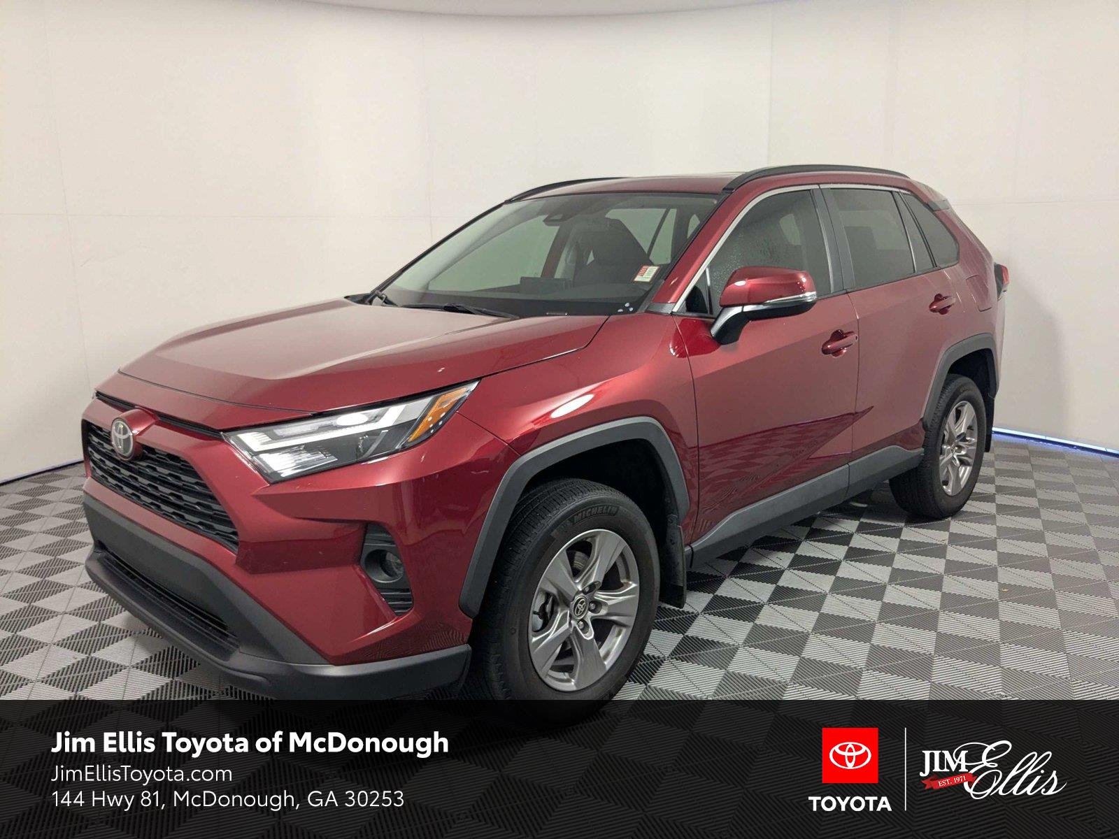 Used 2024 Ruby Flare Pearl Toyota XLE image 1