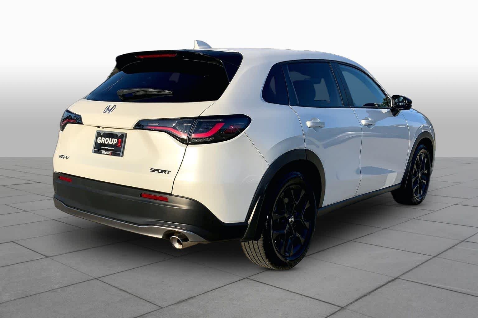 Used 2023 Platinum White Pearl Honda Sport image 13