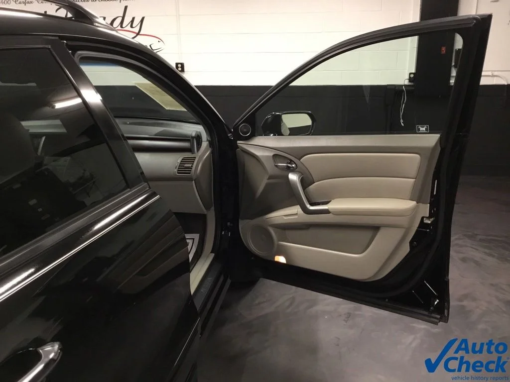 Used 2011 Black Acura Base image 35