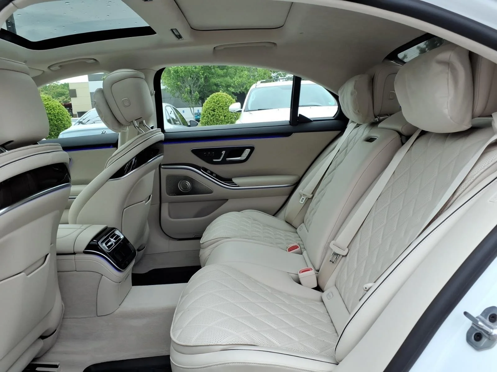 New 2026  Mercedes-Benz S 580 image 17