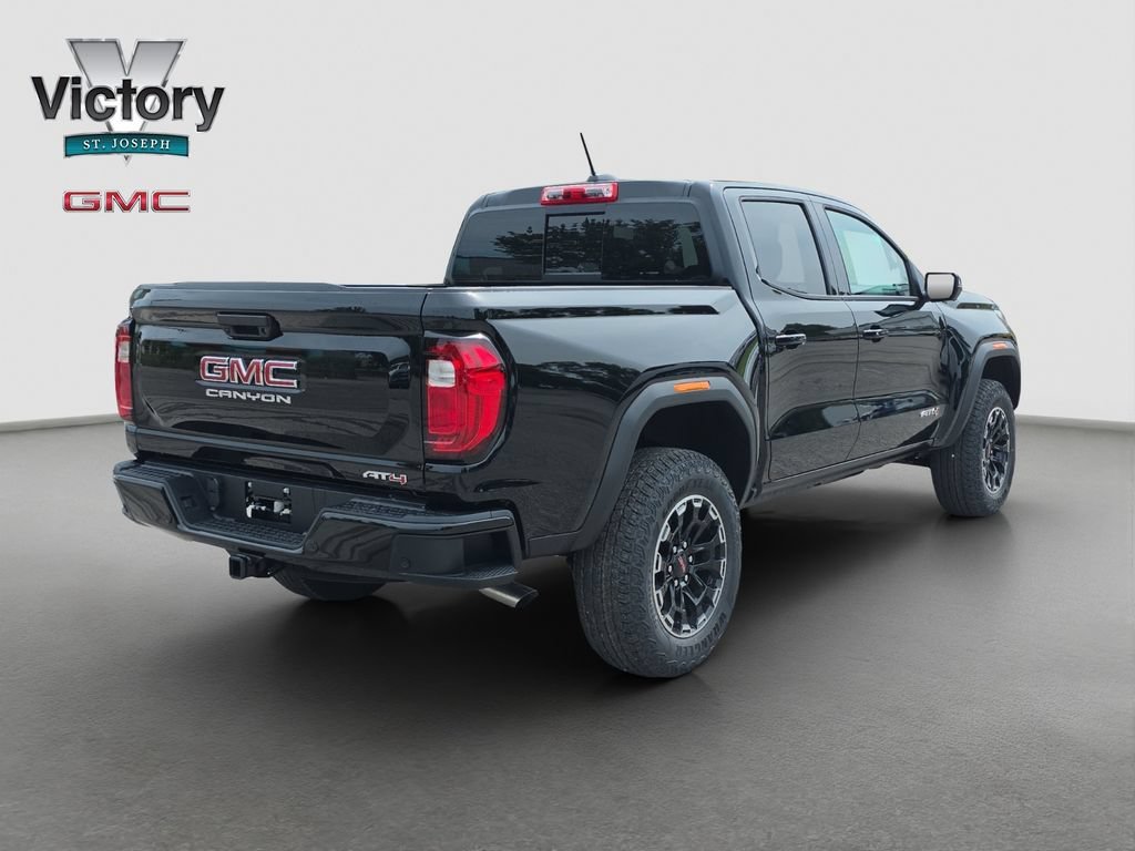 2026 GMC Canyon AT4 - Photo 18