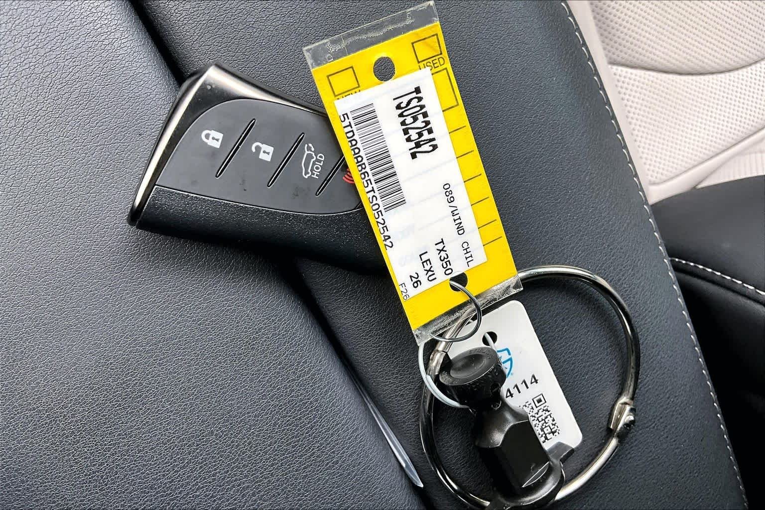 Used 2026 Wind Chill Pearl Lexus F SPORT Handling image 15