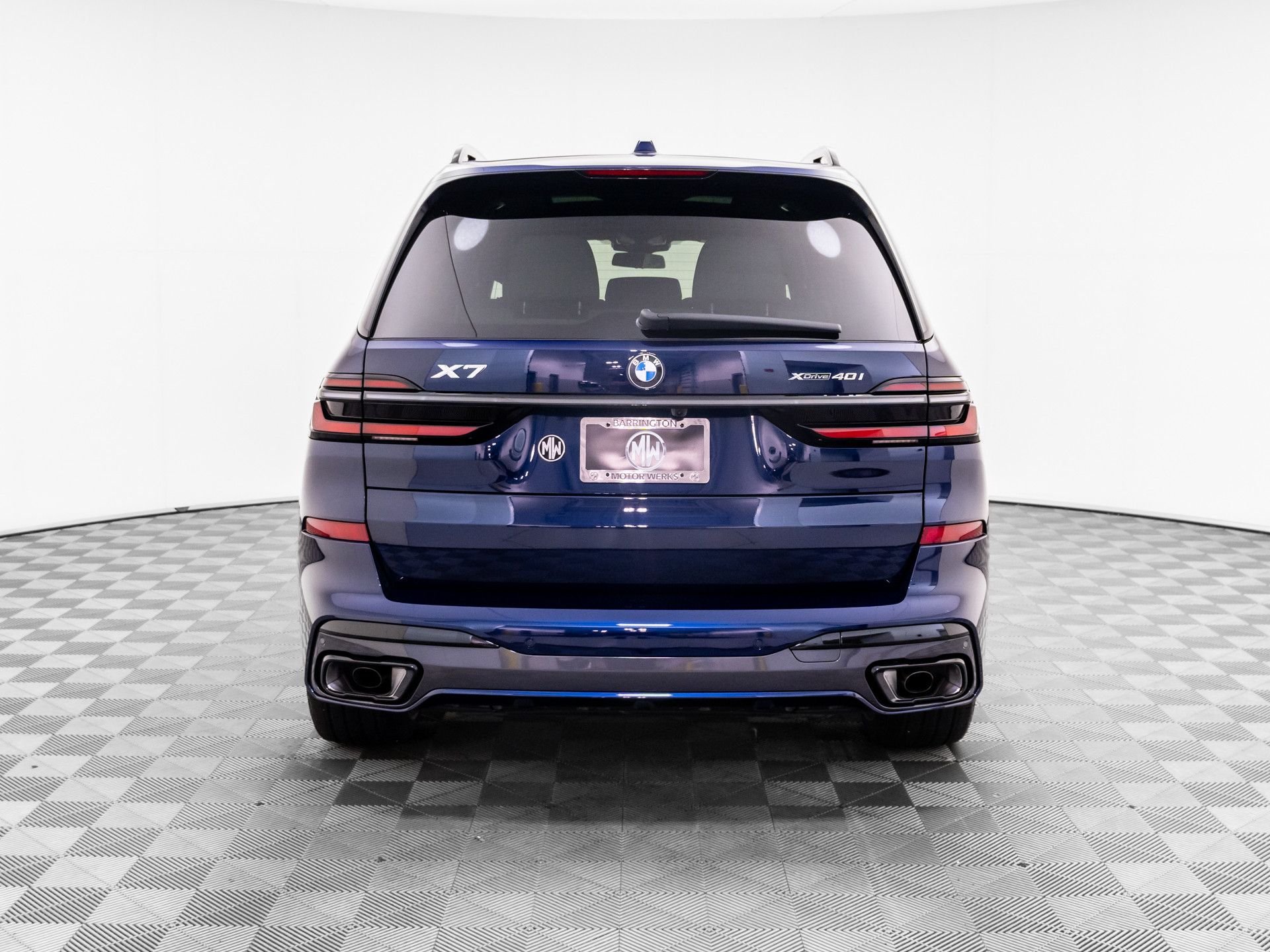 New 2027 Tanzanite Blue II Metallic BMW xDrive40i image 5