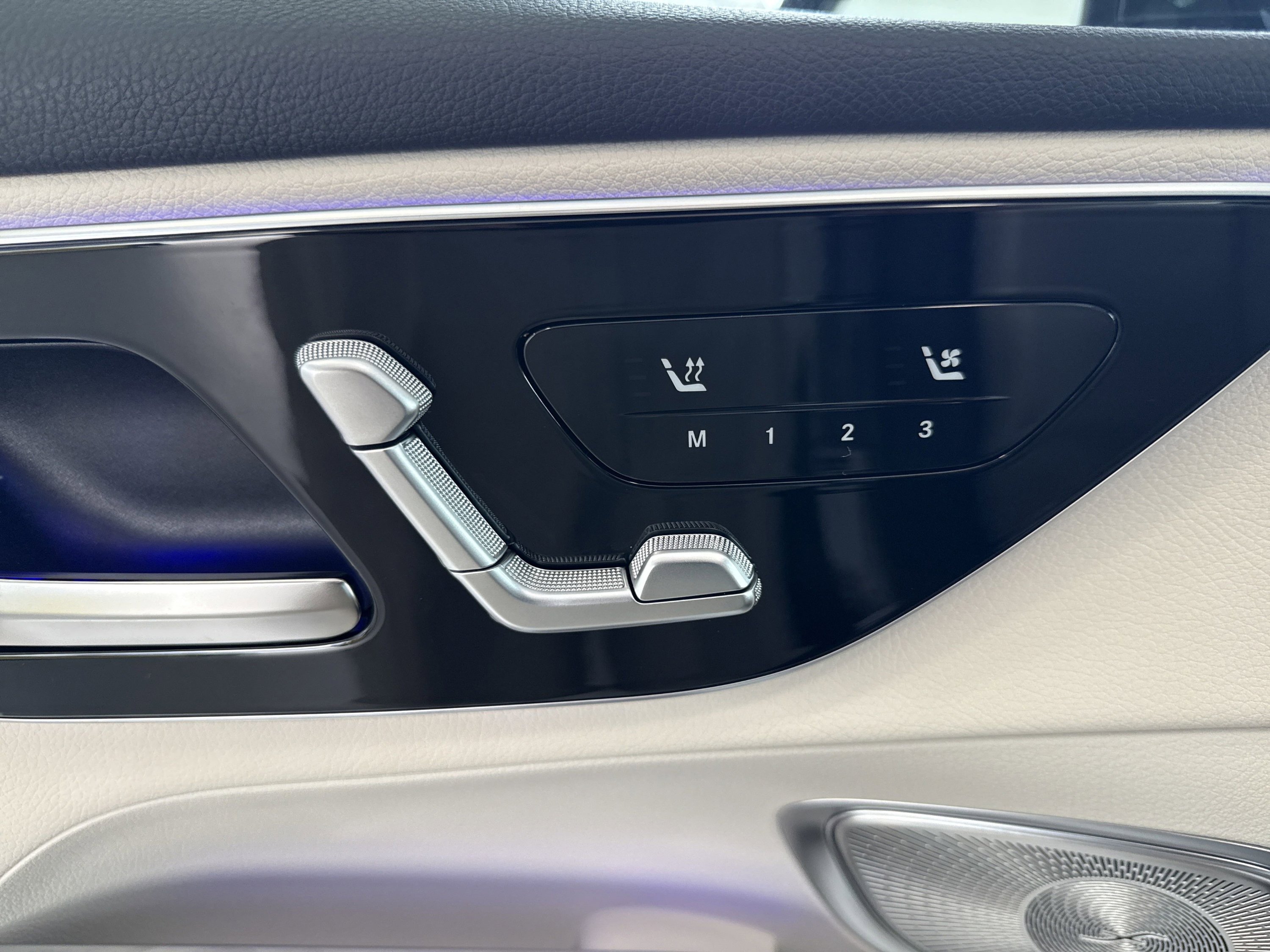 2026 Mercedes-Benz GLC Base - Photo 17