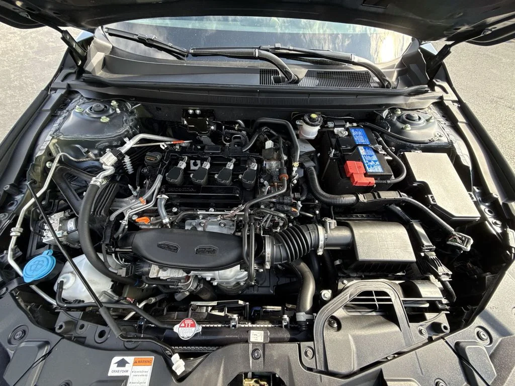 Used 2025 Blue Honda SE image 27