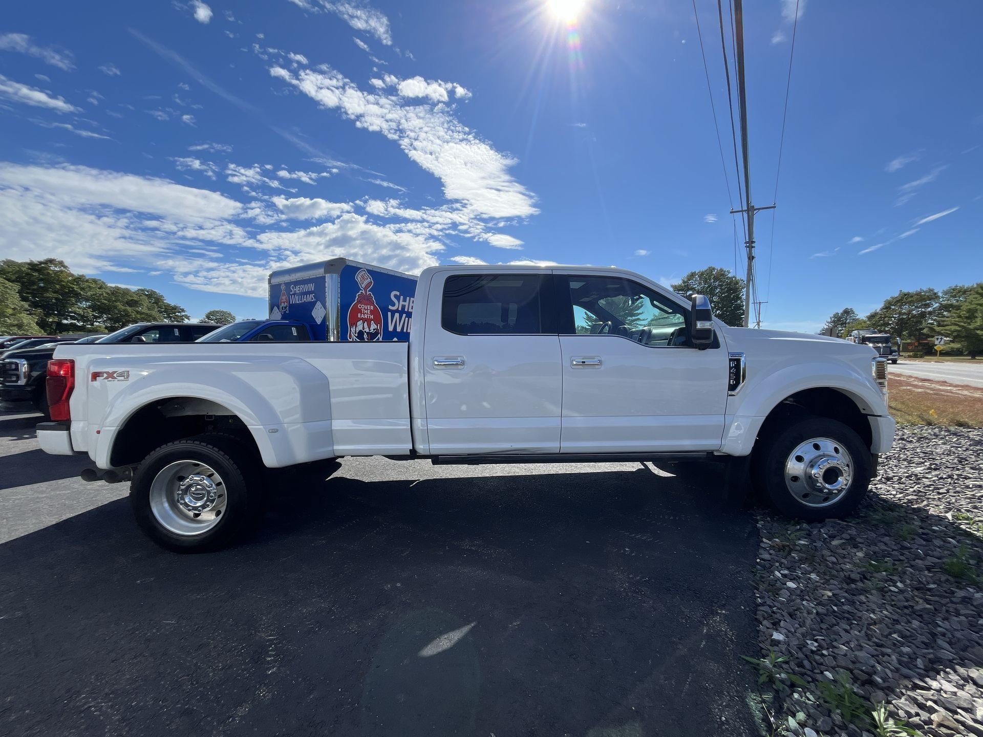 Used 2021 Star White Ford Platinum image 18