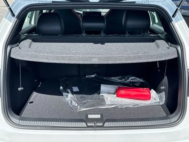New 2026 Opal White Pearl Volkswagen SE image 14