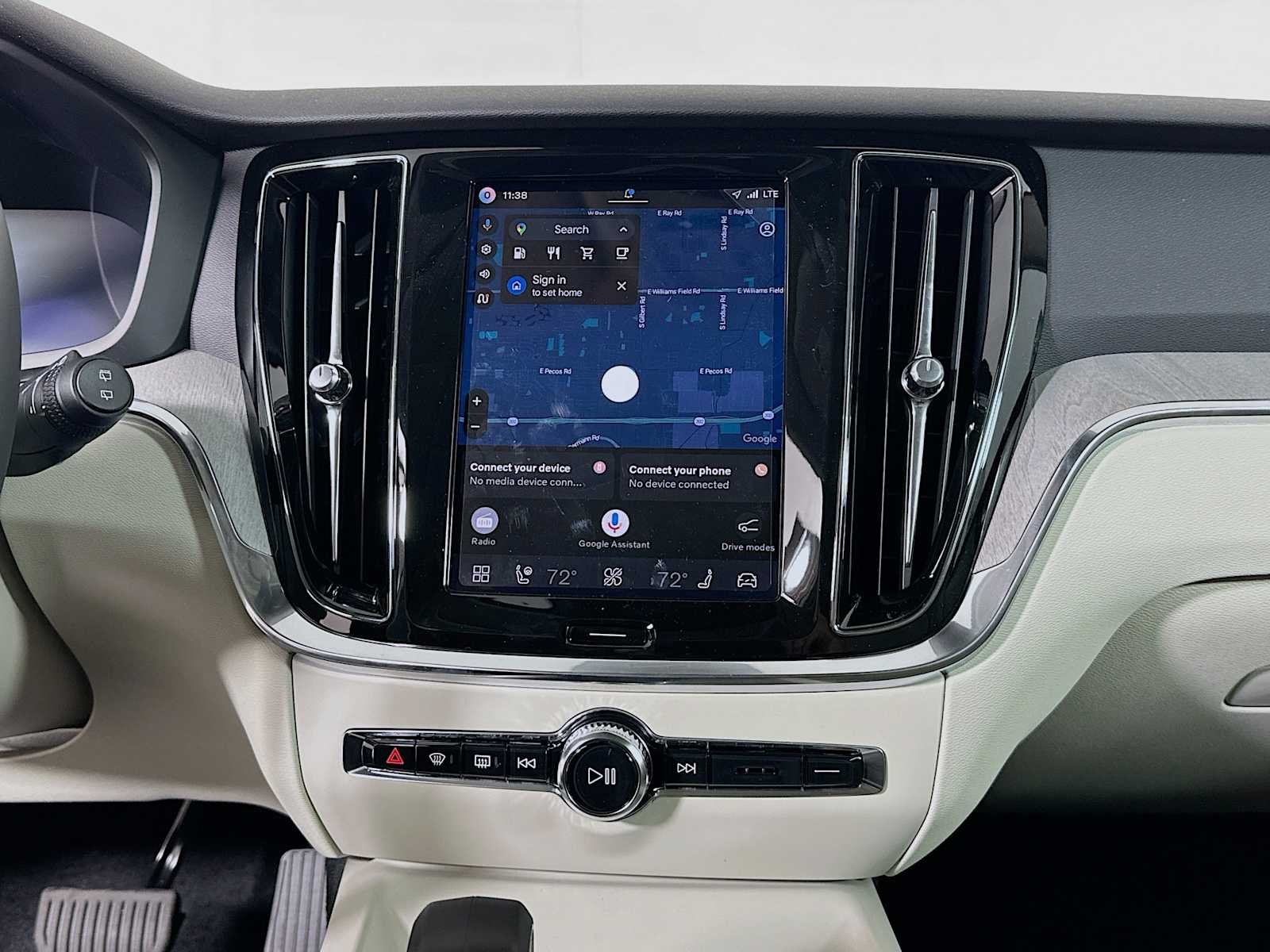 New 2026 Crystal White Volvo Plus image 13