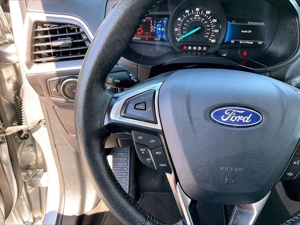 Used 2024 Silver Ford SEL image 23