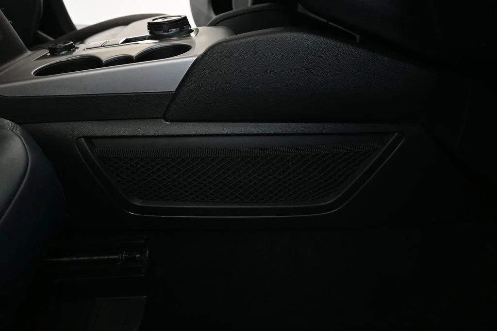 Used 2022 Blue Metallic Ford Outer Banks image 17