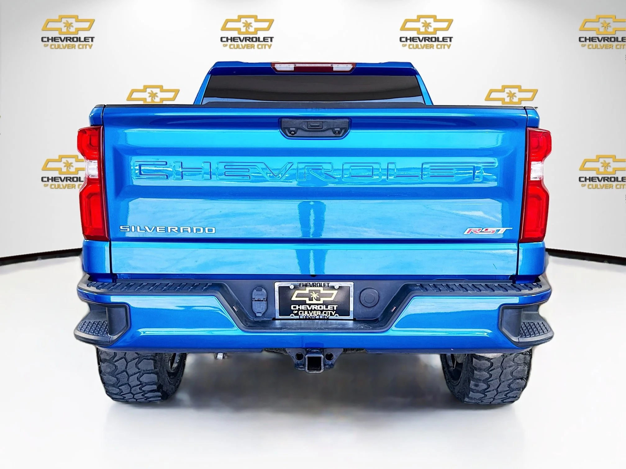 Used 2023 Glacier Blue Metallic Chevrolet RST image 7