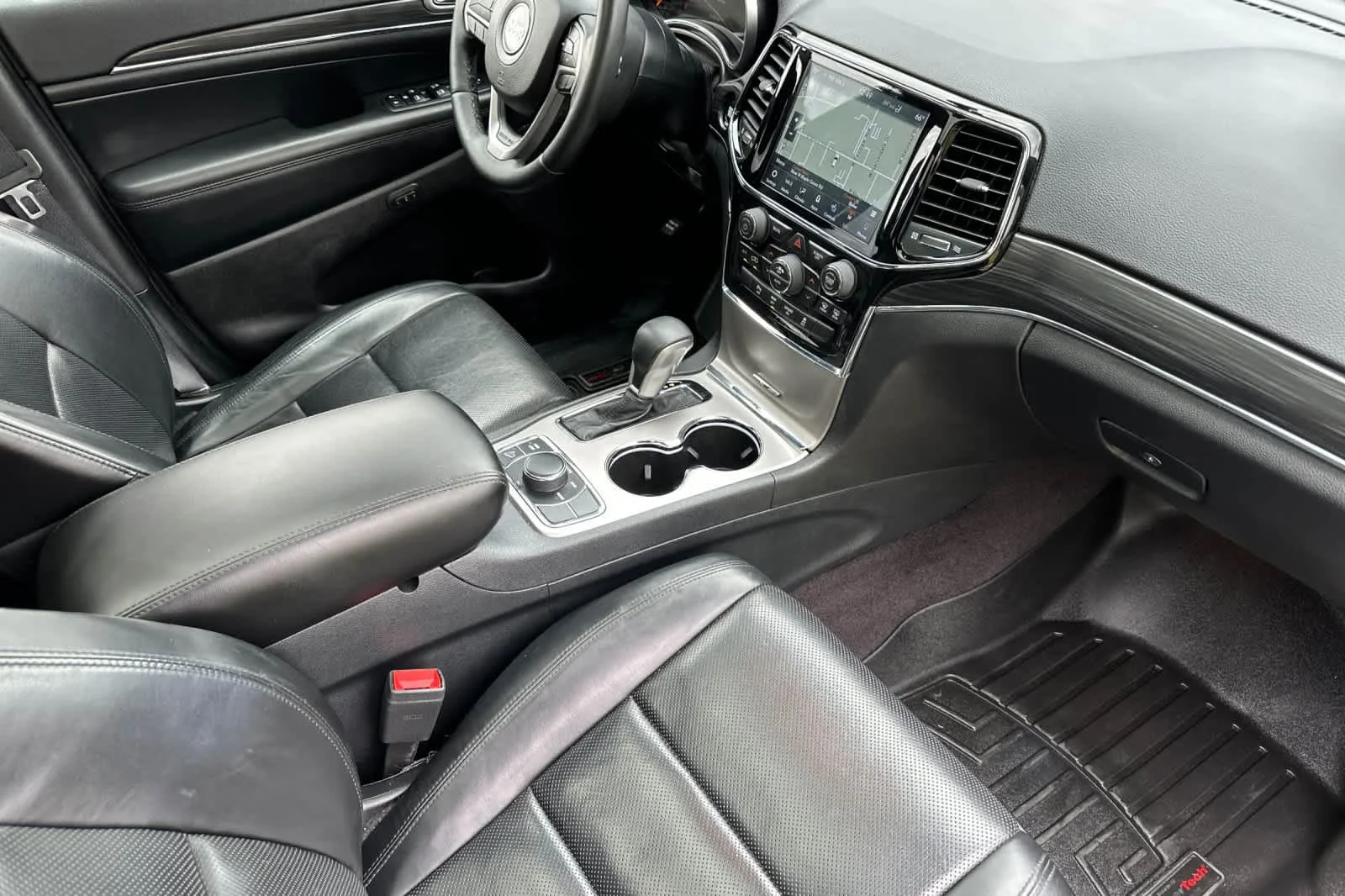 Certified Used 2019 Granite Crystal Clearcoat Metallic Jeep Limited image 16