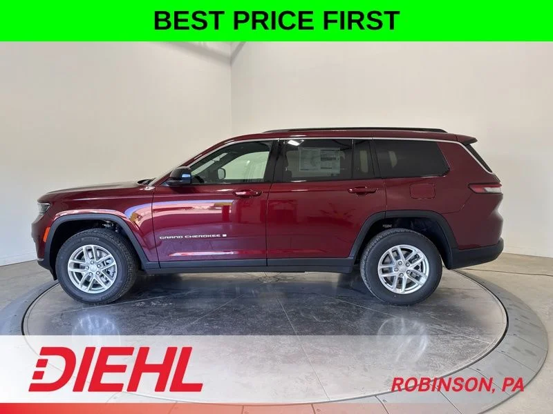 New 2026 Velvet Red Pearl-Coat Exterior Paint Jeep Laredo image 4