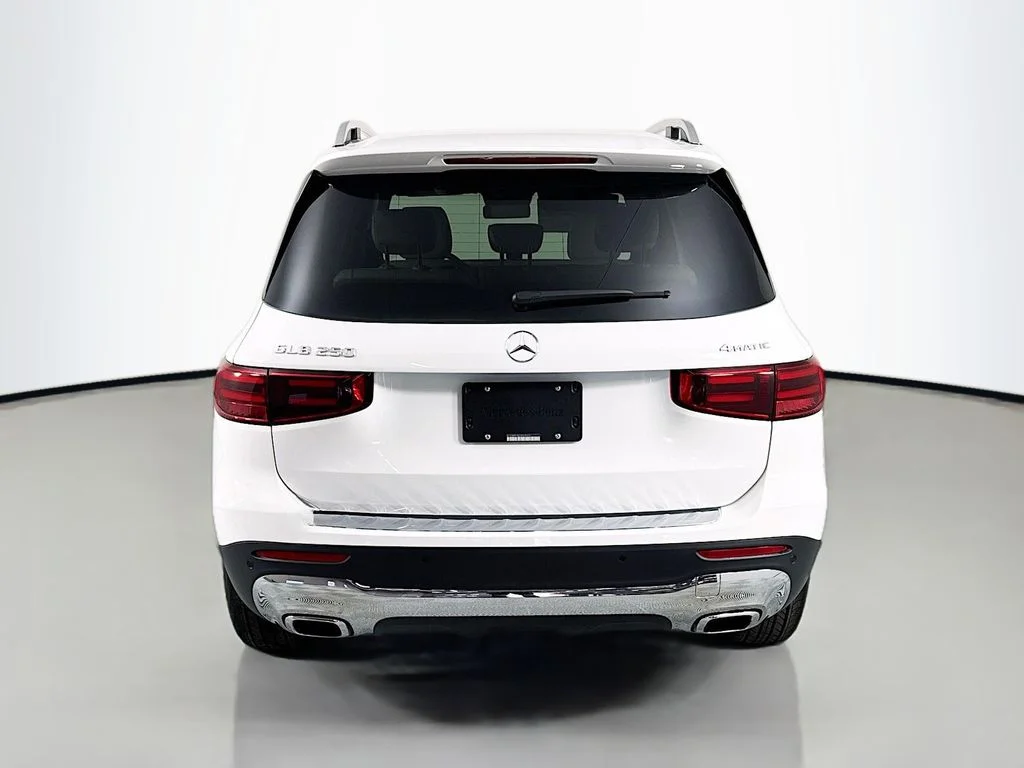 Certified Used 2025 Polar White Mercedes-Benz GLB 250 image 6