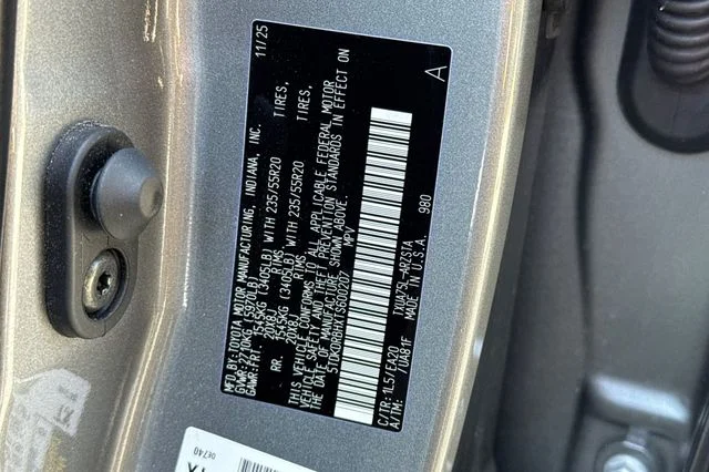 Certified Used 2026  Toyota XSE image 37