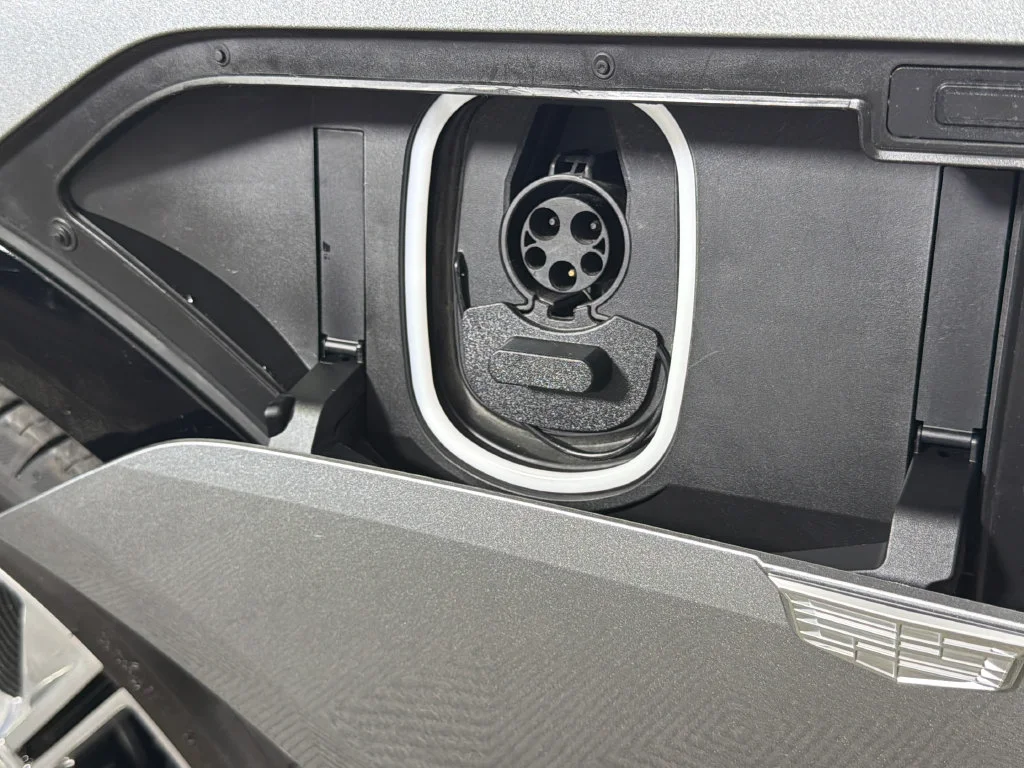 2025 Cadillac LYRIQ Luxury 3 - Photo 45
