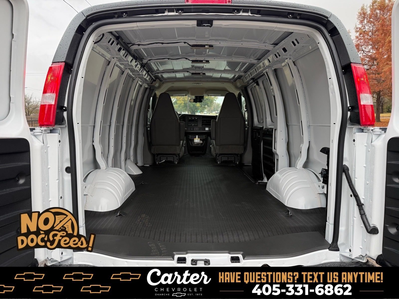 2025 Chevrolet Express Cargo Work Van - Photo 28