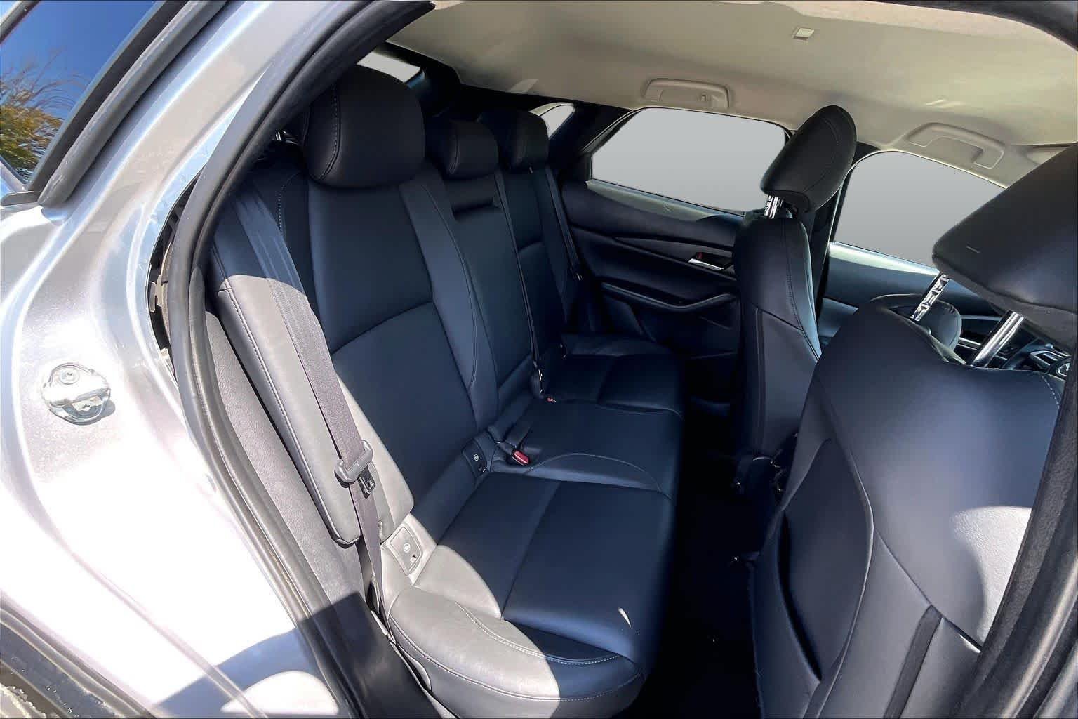 Used 2021 Sonic Silver Metallic Mazda Select image 18