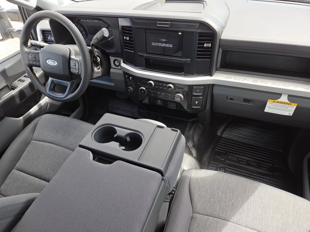 New 2026 Oxford White Ford XL image 29