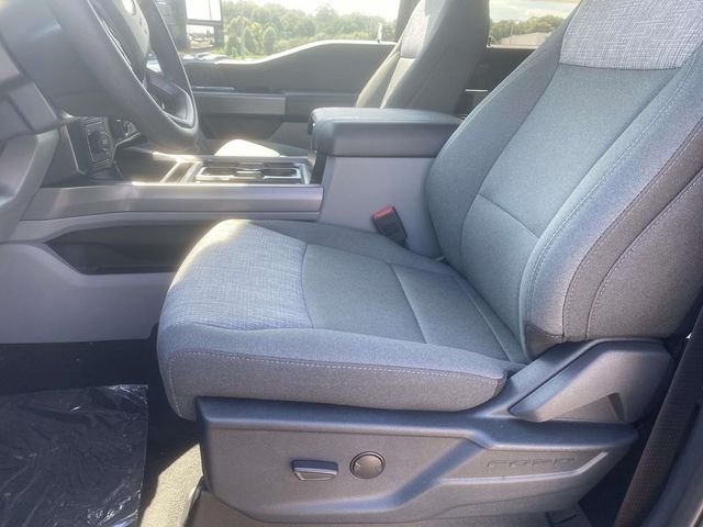 New 2026 Agate Black Metallic Ford XLT image 33