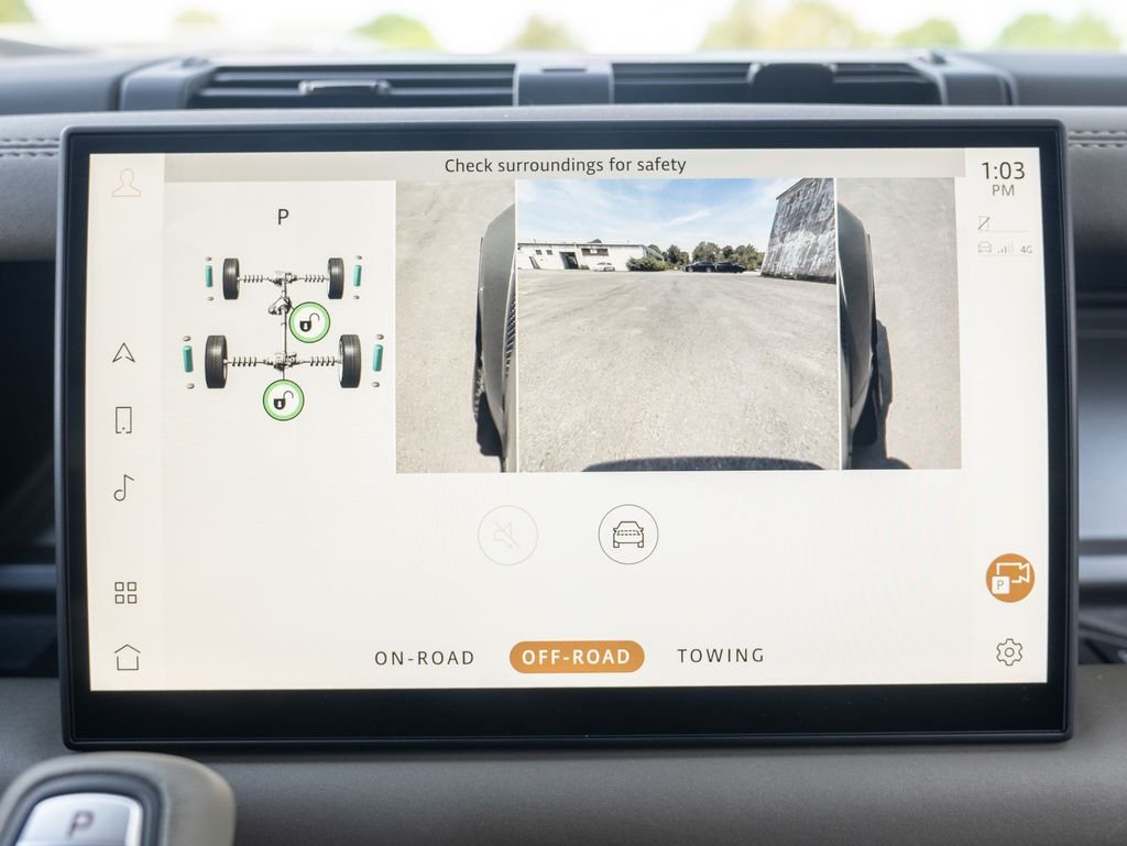 Used 2025 Green Land Rover OCTA image 28