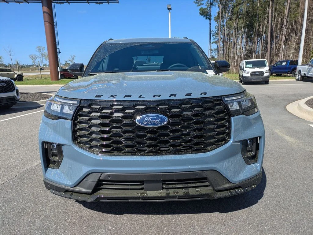 New 2026 Vapor Blue Metallic Ford ST-Line image 9