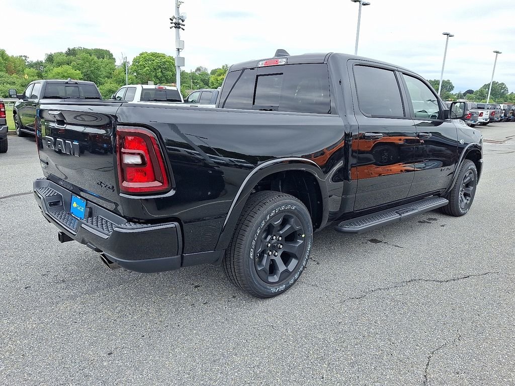 New 2026 Diamond Black Crystal Pearlcoat RAM Big Horn/Lone Star image 4