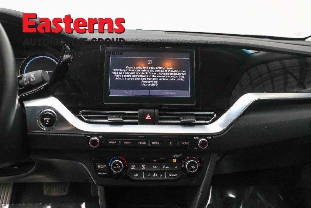 Used 2021 Black Kia EX image 12