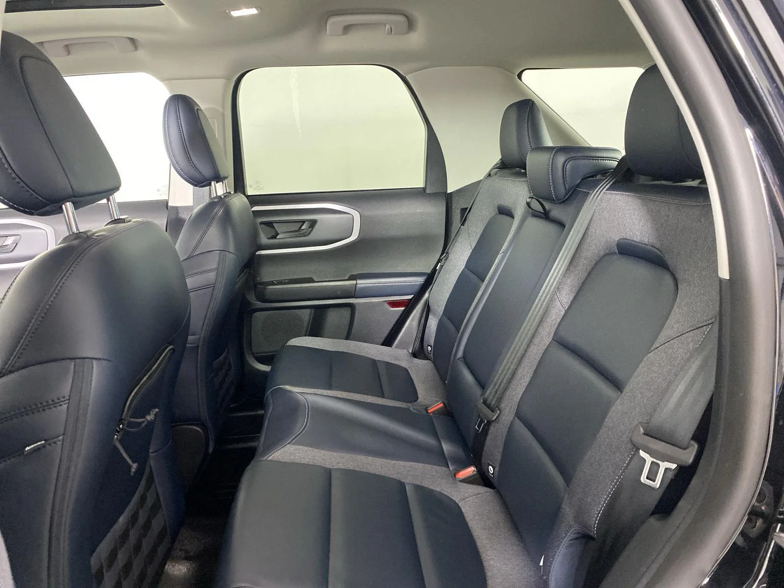 Used 2023 Shadow Black Ford Outer Banks image 34