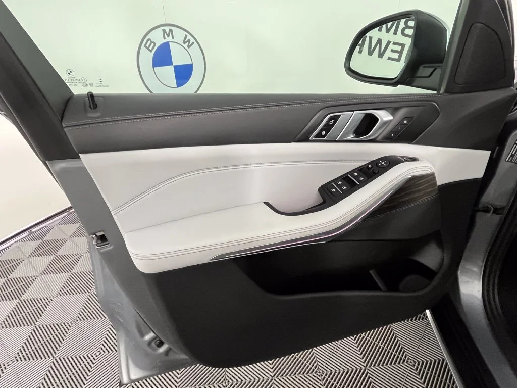 Certified Used 2024 Gray Metallic BMW xDrive40i image 24